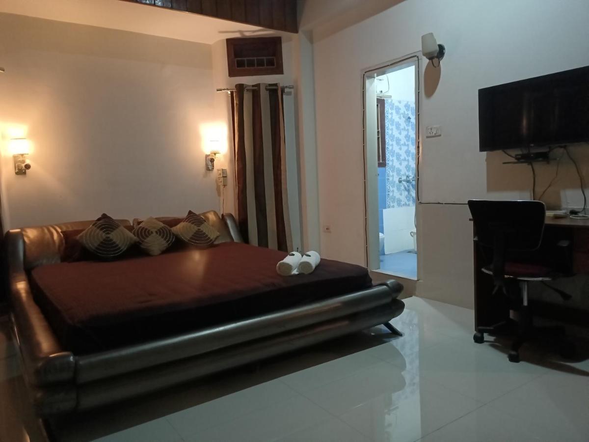 Apurba'S Pensione Dispur Guwahati Ngoại thất bức ảnh